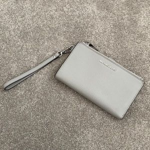 Michael Kors - Smartphone Wallet - Pearl Grey